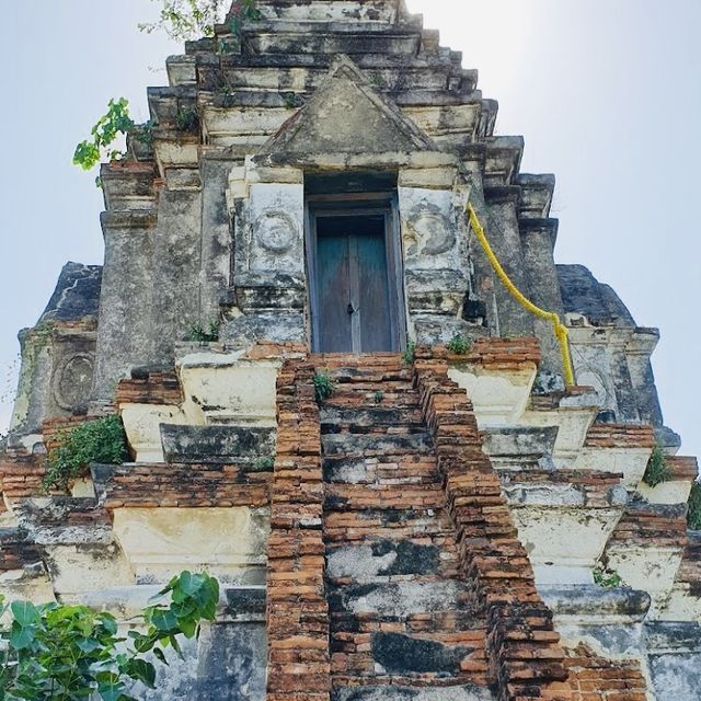 เจดีย์วัดสนามไชย