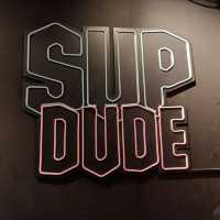 SUPDUDE ผับในถนนข้าวสาร