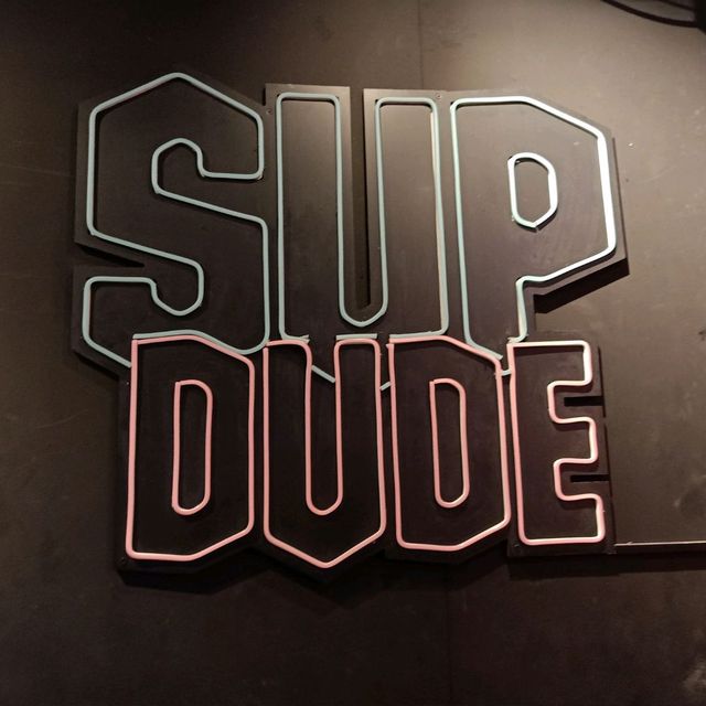 SUPDUDE ผับในถนนข้าวสาร
