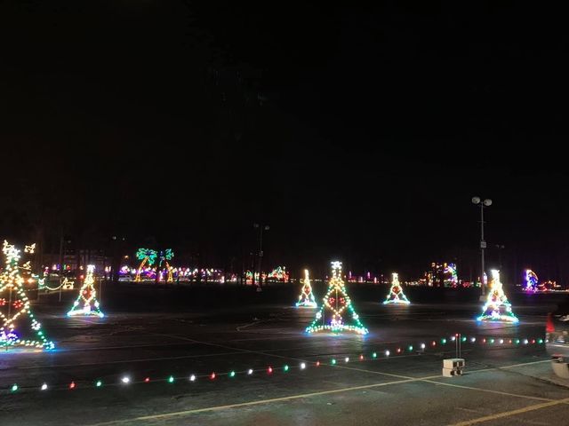 Pine Knob Christmas Decorations- Detroit 
