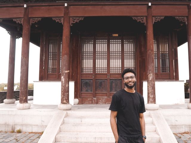 The temple on top of the pingmen gate⛩