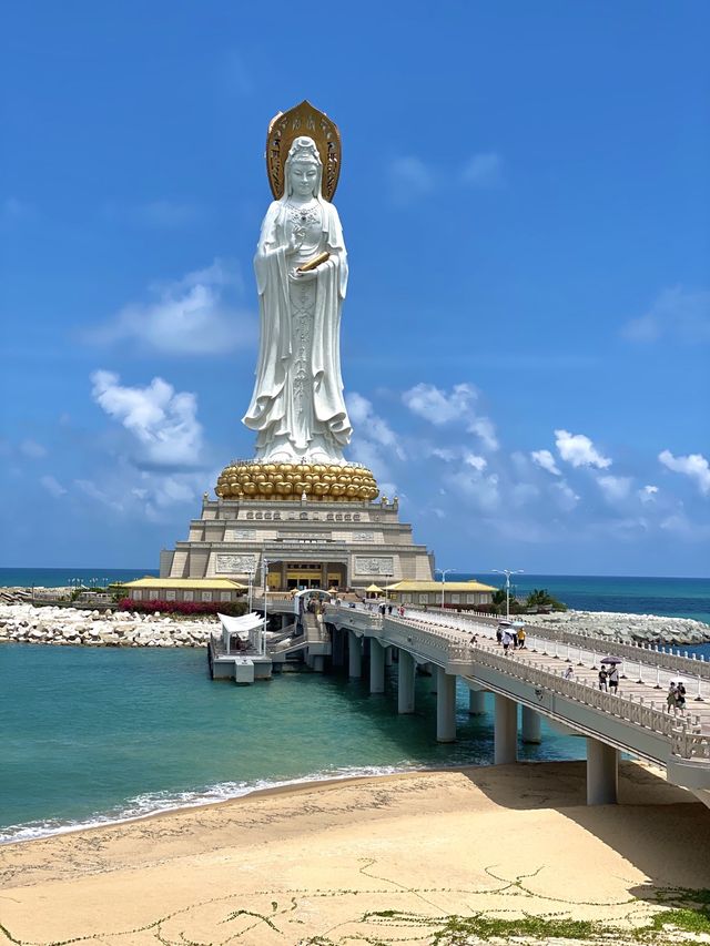 A MUST VISIT ATTRACTION IN SANYA! 