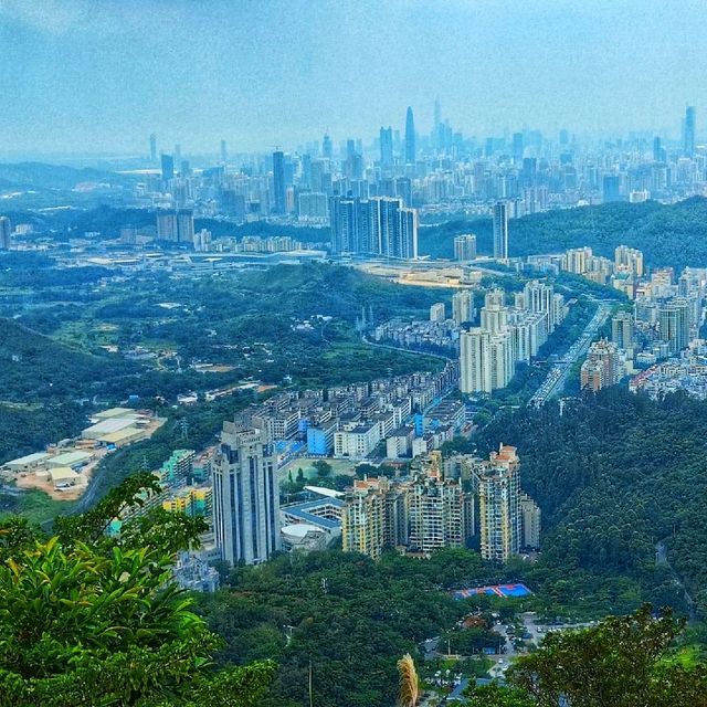 The most famous mountain in Shenzhen! ⛰️ 