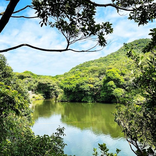 基隆之美-情人湖公園、環湖步道和美麗的吊橋！