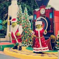 Universal Studio - A Universal Christmas