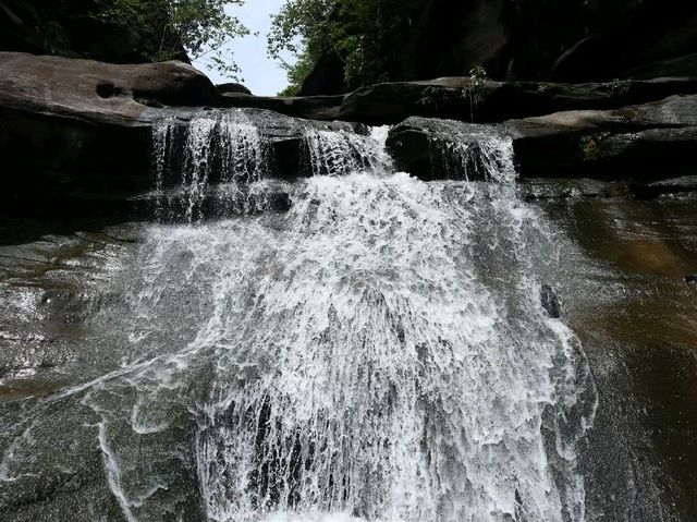 สร้อยสวรรค์ waterfall