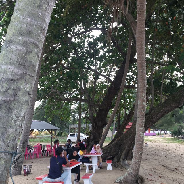 Beach of Whispering Breeze!