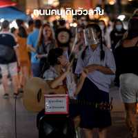เดิน ชิล กิน เที่ยว ที่ถนนคนเดินวัวลาย