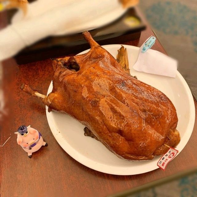 金黃香脆片皮鴨