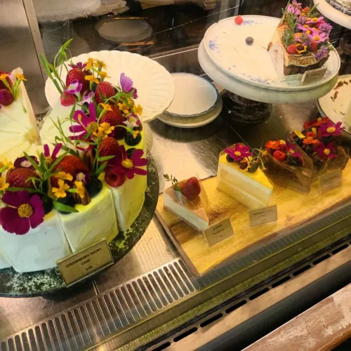 Wallflowers Cafe 🌺🌸🌷💐🌼🌻🌹