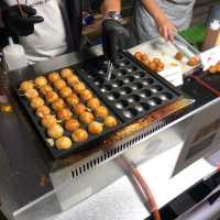 ตลาด G town hing hoi market