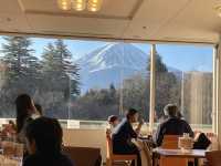 四周環境清幽嘅Fuji View Hotel🗻