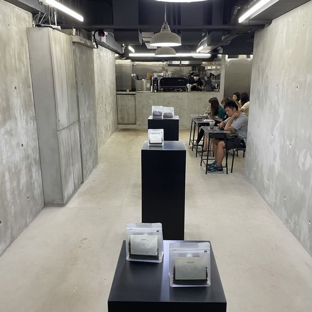 日系清水混凝土風咖啡店☕️