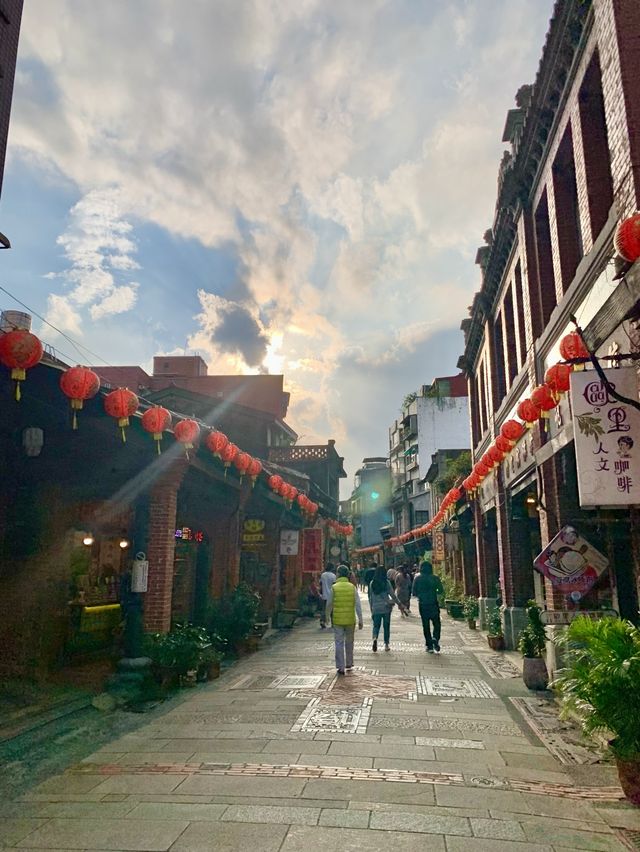 深坑老街散步去｜必吃老店王水成鴨血與臭豆腐、雞屁股