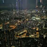 高高在上 ; 天際100