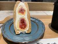 横浜駅で手軽に美味しいフルーツサンドを