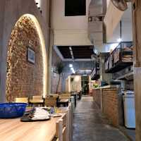 NEW RESTAURANT AT MALACCA RIVER 😍