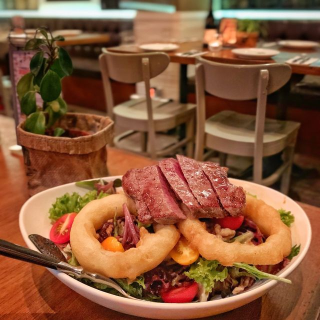 招牌德國鹹豬手｜The Salted Pig