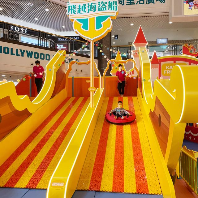 【 沉醉在Kakao Friends的聖誕夢幻樂園 】