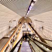 みなとみらい線の元町・中華街駅ホーム