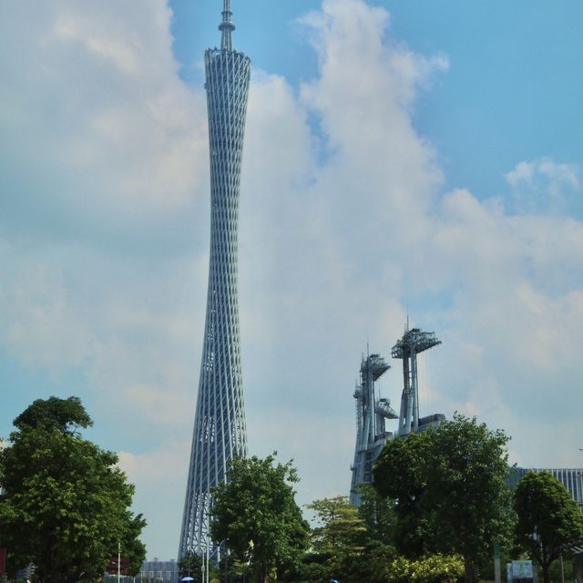 廣州塔廣州大劇院散步