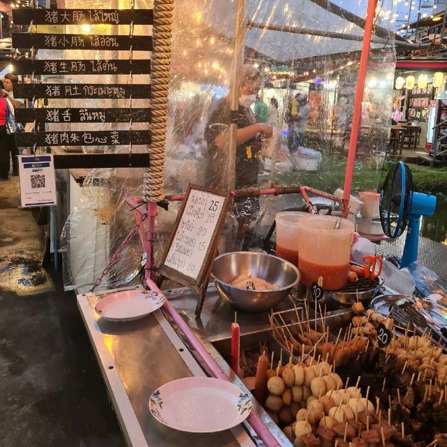 ตลาดนัดชิลล์วา ภูเก็ต

(Chillva Market)