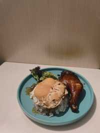 《大 隻 佬 冰 室》