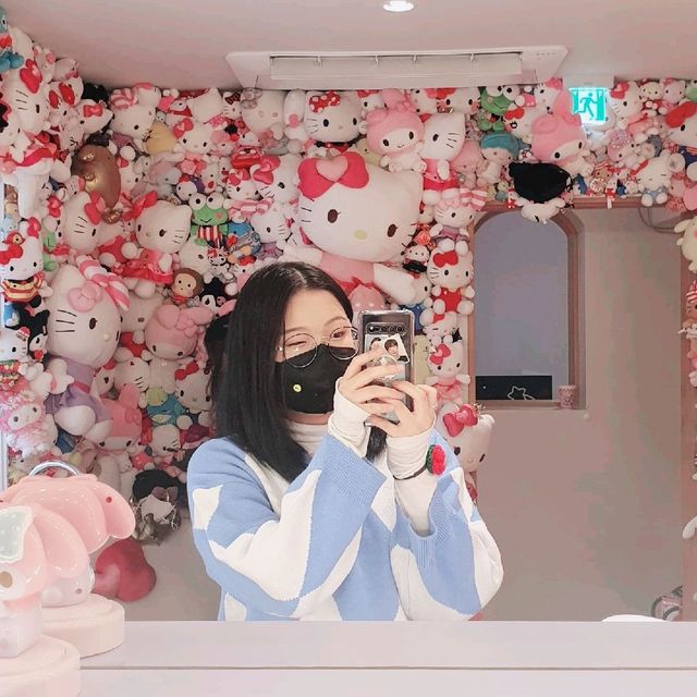 [서울/홍대] 나의 최애 캐릭터와 함께❣️ : 산리오 러버스 클럽