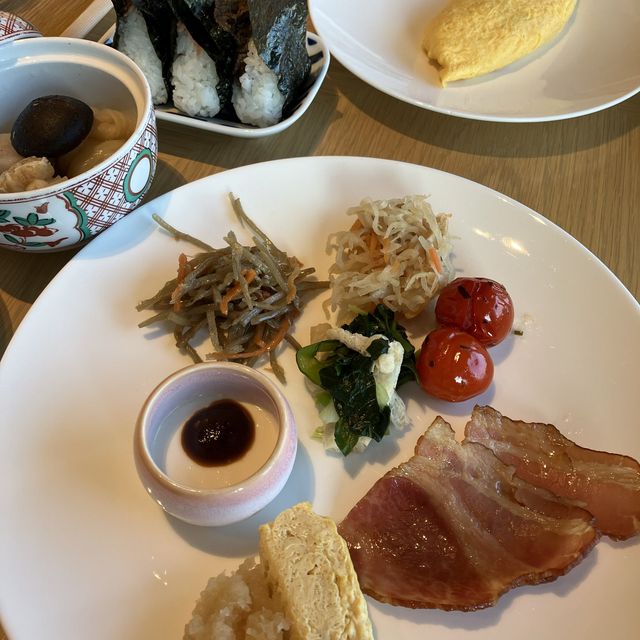 [ウェスティン都ホテル京都]の朝ごはんとラウンジ