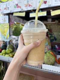a little Smoothie Bar in Thauthen