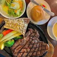 Chokchai Steakhouse : สเต็กเฮ้าส์สุดคลาสสิค