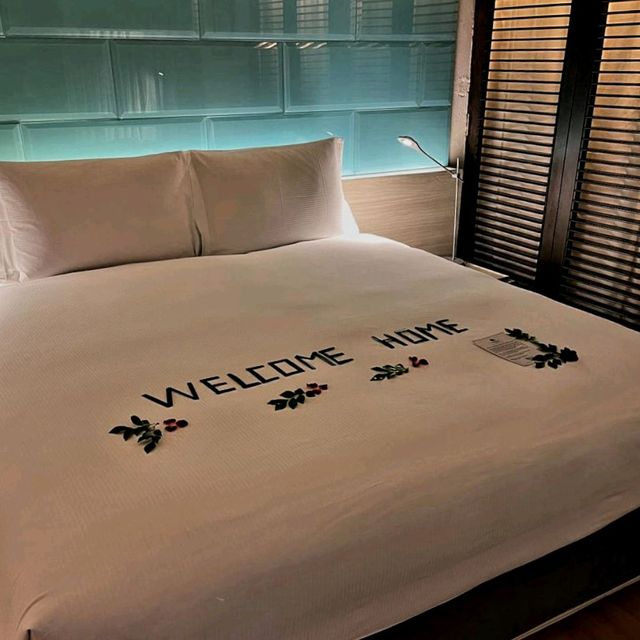 King One Bedroom Deluxe Suite with Balcony