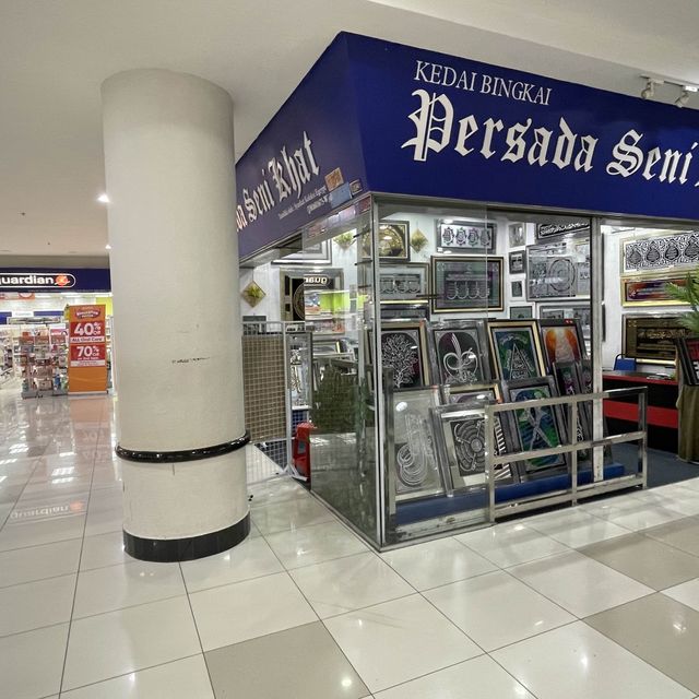 XXXL variety of shopping spree! Convenient! 