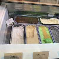 Twenty Grammes, ice cream parlour