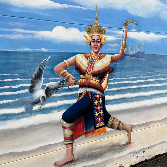 Catch new and local Thai murals here 
