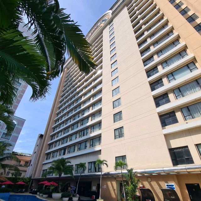 โรงแรมคาราเวลล์ ไซ่ง่อน (Caravelle Saigon Hotel)

