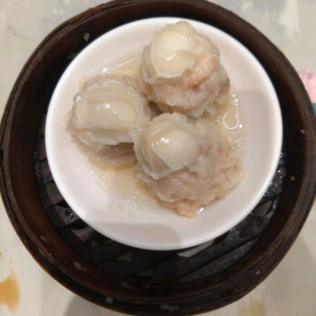 早起喝懷舊早茶 , 品味香港傳統美食！
