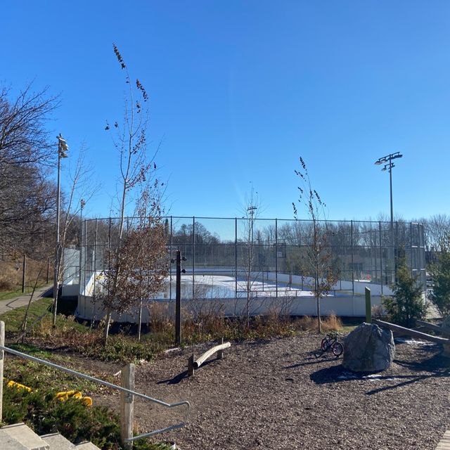 Riverdale Park East in Broadview, Toronto🇨🇦