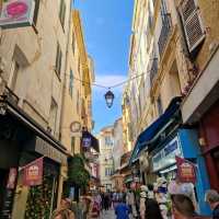 Shop on Antibes Street and Meynadier Street