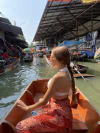 Floating market in Bangkok, Thailand 🇹🇭 