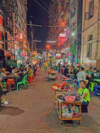 Southeast Asia Travel | In Myanmar 🇲🇲, when watching a movie, everyone must stand up and sing the national anthem.