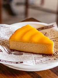 คาเฟ่สไตล์ตึกเก่าสุดวินเทจเปิดใหม่ย่านเสาชิงช้า 