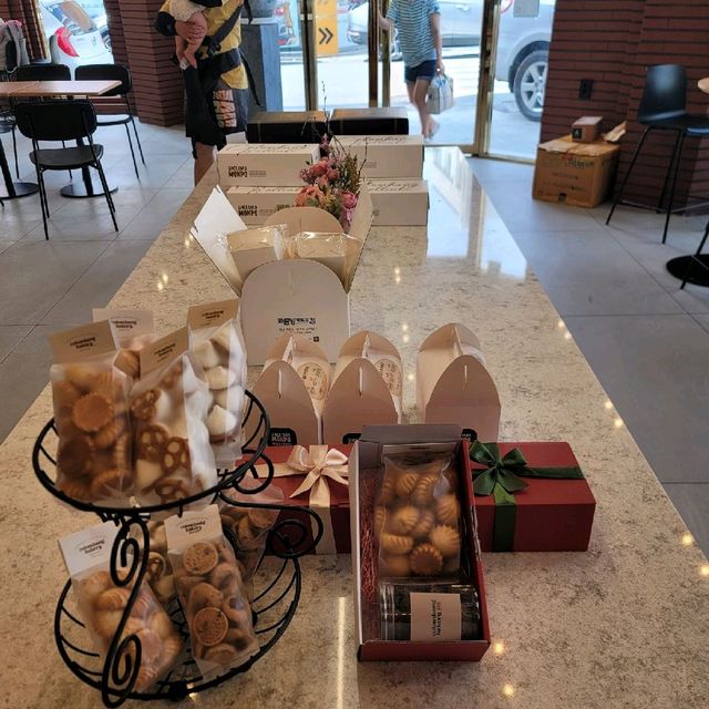 목포 최고의 핫플 빵집 코롬방제과 목포 최고의 핫플 빵집 코롬방제과