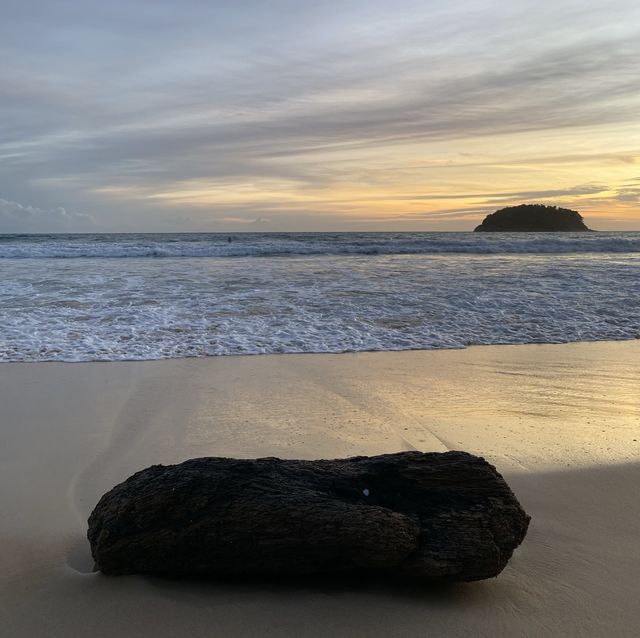 ชมพระอาทิตย์ตก หาดกะตะ ภูเก็ต 