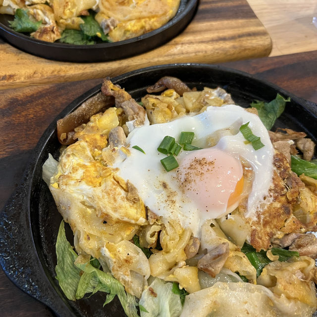 คั่วไก่นิมมาน ร้านอร่อยร้านดังย่านนิมมาน