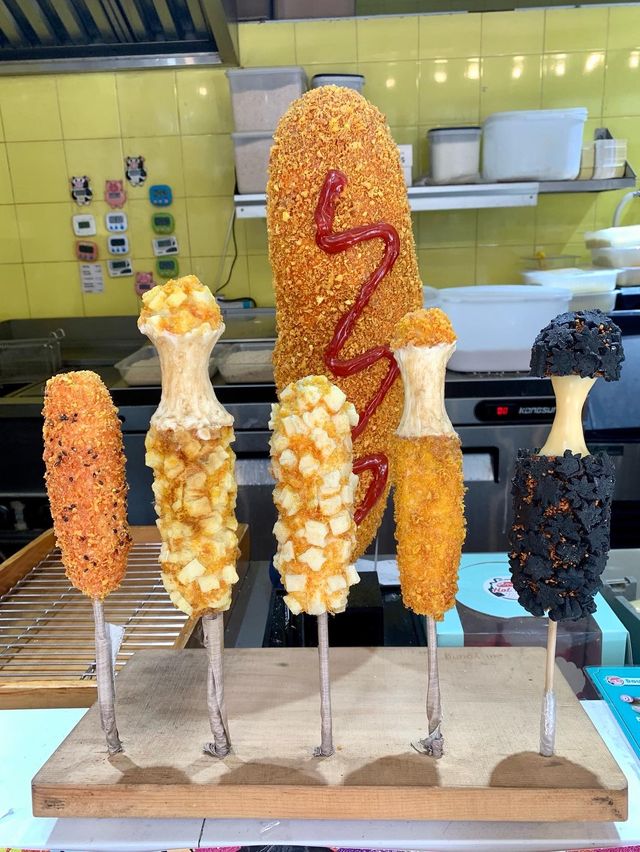 【✨超人氣韓式街頭人食 邪惡芝士拉絲炸熱狗棒🧀🌭️ 】 