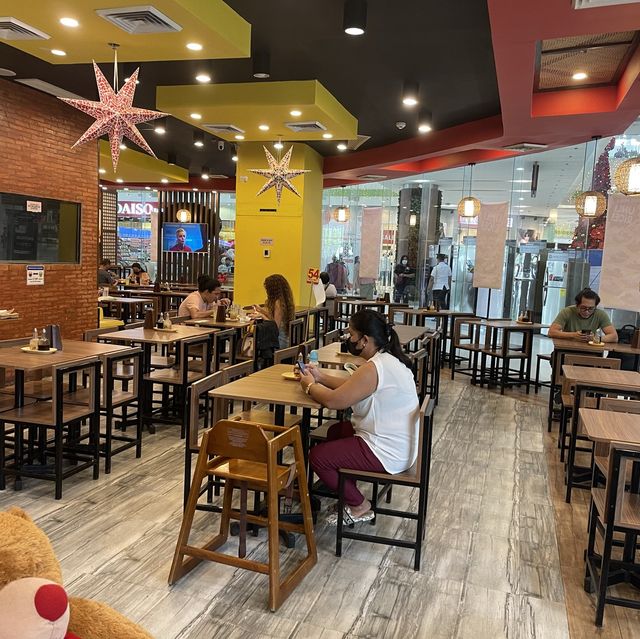 필리핀 정식 먹으러 “Chicken Deli”