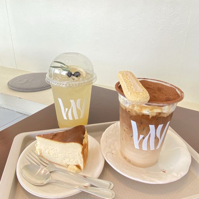 Lay Cafe