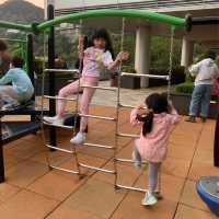 絕美好玩遊樂場 — 山頂廣場平台遊樂場