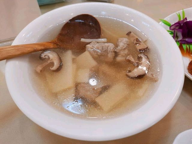 【新北】烏來美食-合菜餐廳-泉世界溫泉會館